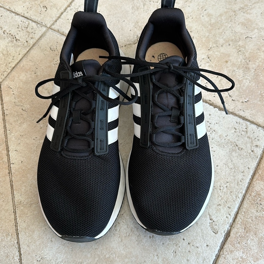 Men’s adidas cloud comfort sneakers